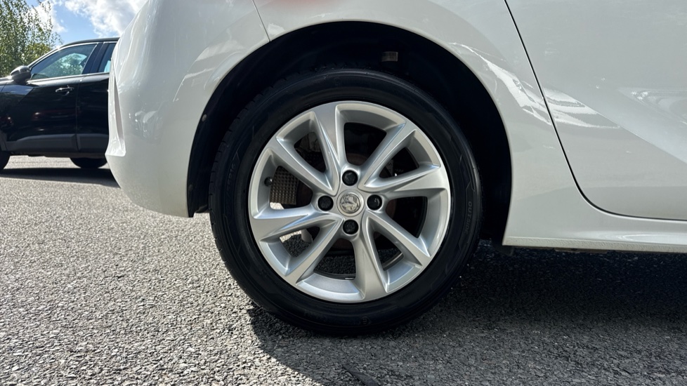 Vauxhall Corsa 1.2 SE 5dr Petrol Hatchback - Image 7