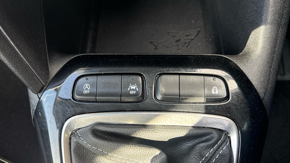 Vauxhall Corsa 1.2 SE 5dr Petrol Hatchback - Image 36