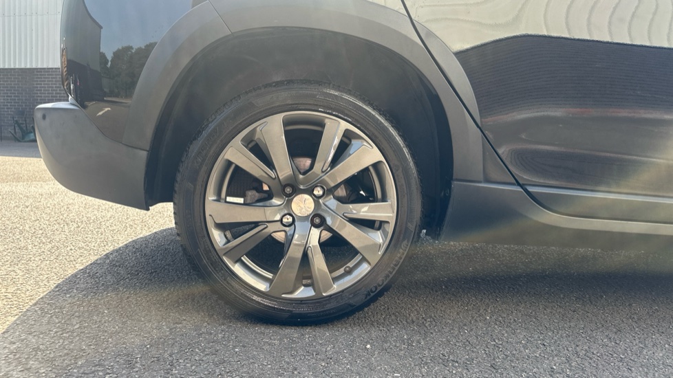 Peugeot 2008 1.2 PureTech 110 Allure 5dr Petrol Estate - Image 7