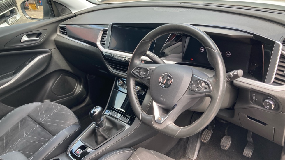 Vauxhall Grandland 1.2 Turbo Ultimate 5dr Petrol Hatchback - Image 11