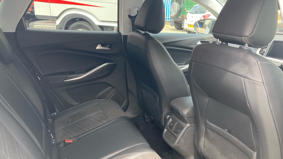 Vauxhall Grandland 1.2 Turbo Ultimate 5dr Petrol Hatchback - Image 16