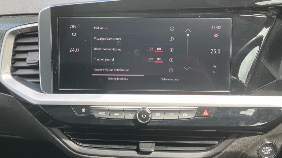 Vauxhall Grandland 1.2 Turbo Ultimate 5dr Petrol Hatchback - Image 28
