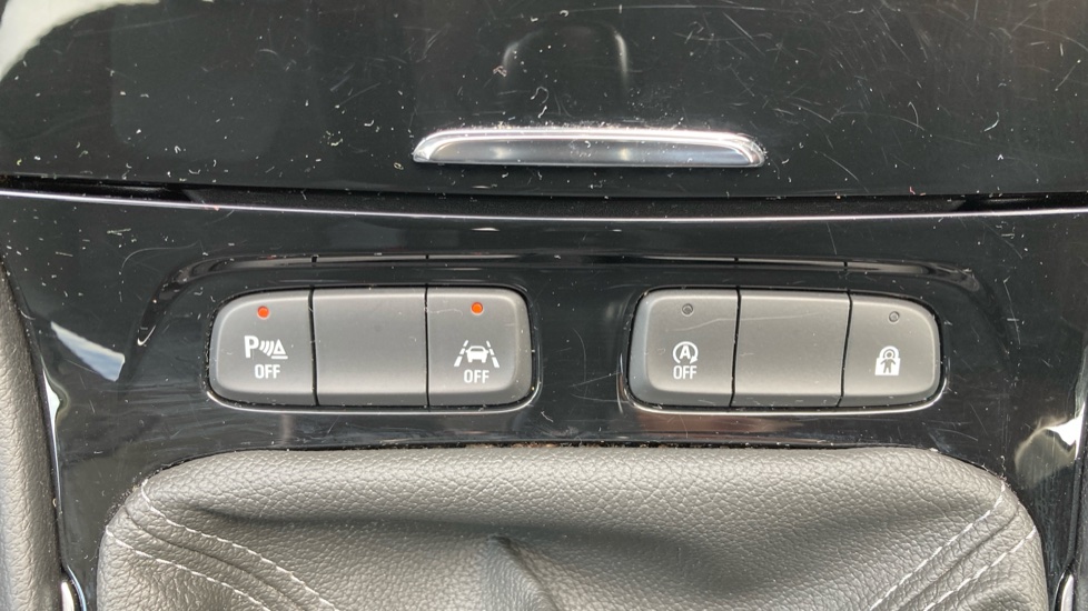 Vauxhall Grandland 1.2 Turbo Ultimate 5dr Petrol Hatchback - Image 32