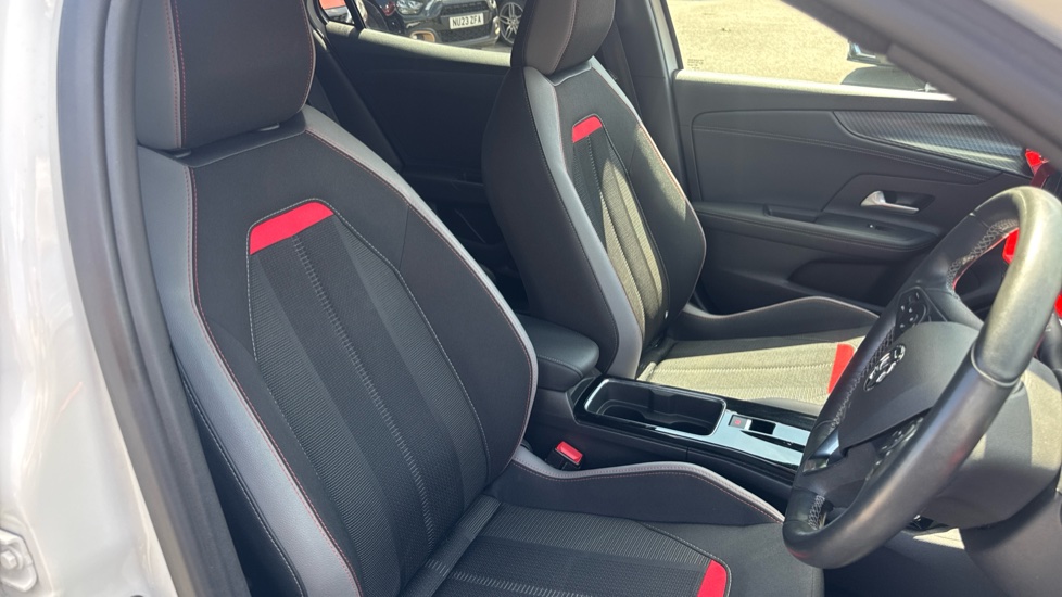 Vauxhall Mokka 100kW GS 50kWh 5dr Auto Electric Hatchback - Image 27