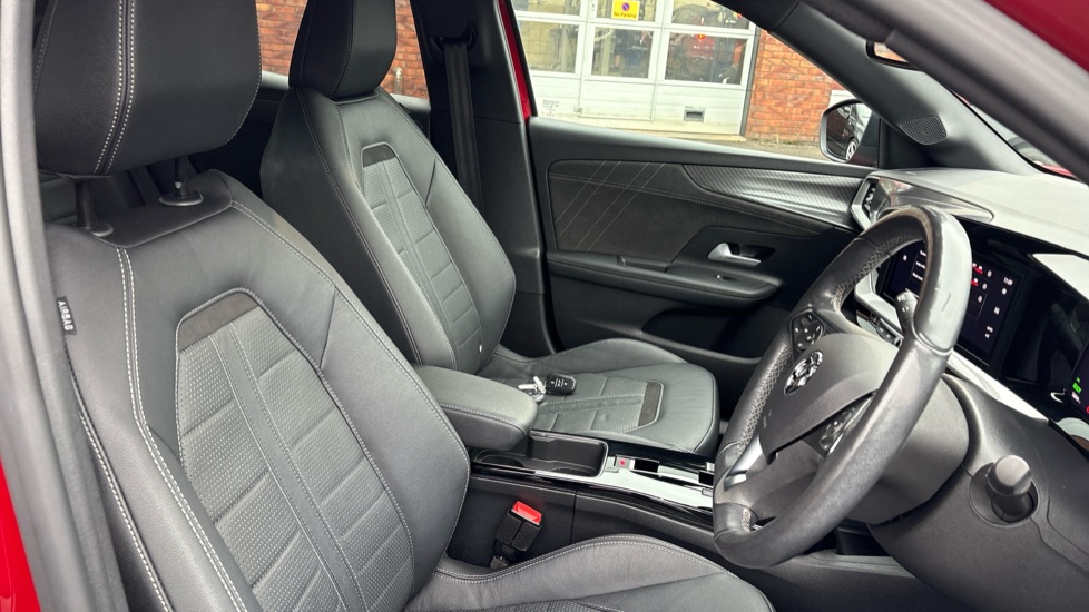 Vauxhall Mokka 100kW Ultimate Edition 50kWh 5dr Auto Electric Hatchback - Image 35
