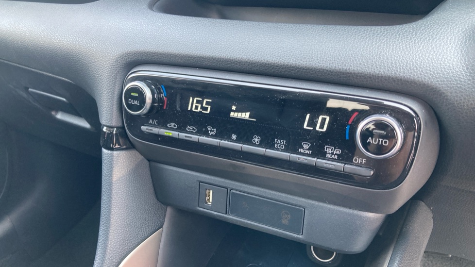 Mazda 2 Hybrid 1.5i Hybrid Select 5dr CVT Hybrid Hatchback - Image 23