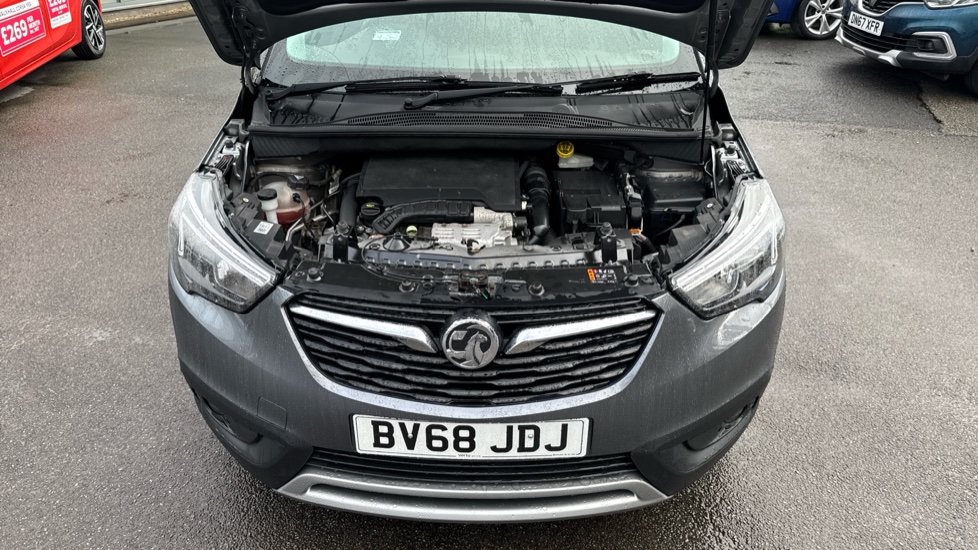 Vauxhall Crossland X 1.2T ecoTec [110] Tech Line Nav 5dr [6 Spd] [S/S] Petrol Hatchback - Image 8