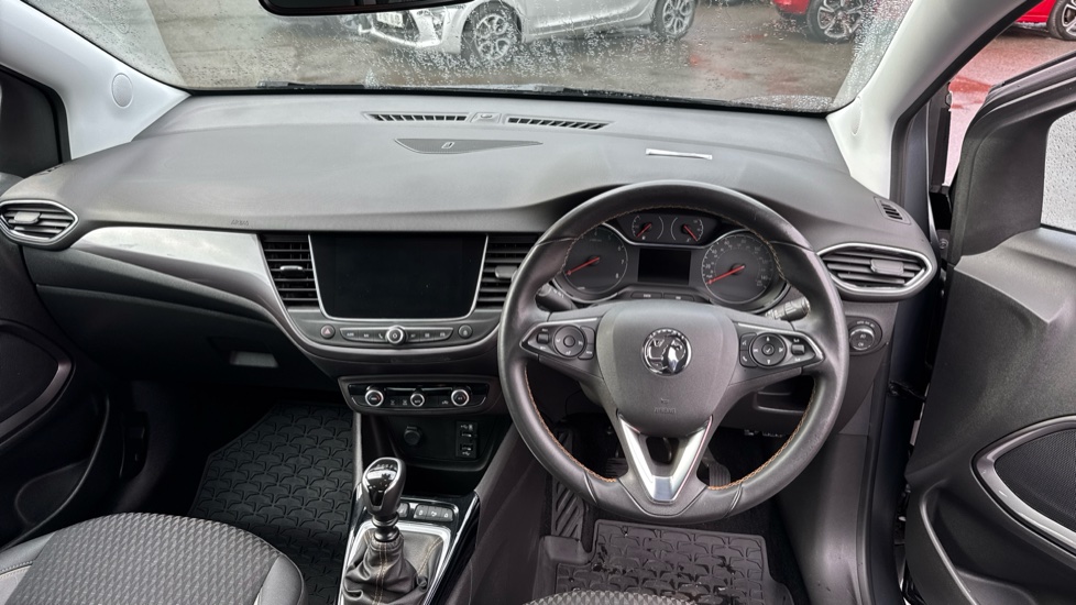 Vauxhall Crossland X 1.2T ecoTec [110] Tech Line Nav 5dr [6 Spd] [S/S] Petrol Hatchback - Image 10