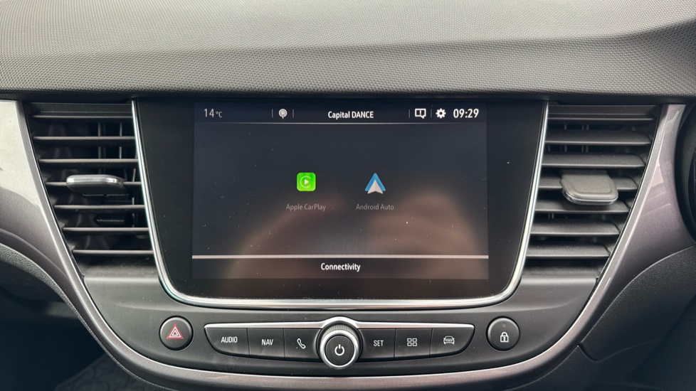 Vauxhall Crossland X 1.2T ecoTec [110] Tech Line Nav 5dr [6 Spd] [S/S] Petrol Hatchback - Image 23