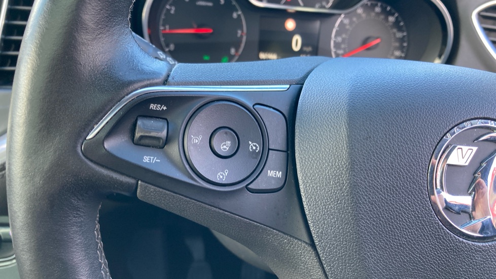 Vauxhall Grandland X 1.2 Turbo Sport Nav 5dr Petrol Hatchback - Image 26