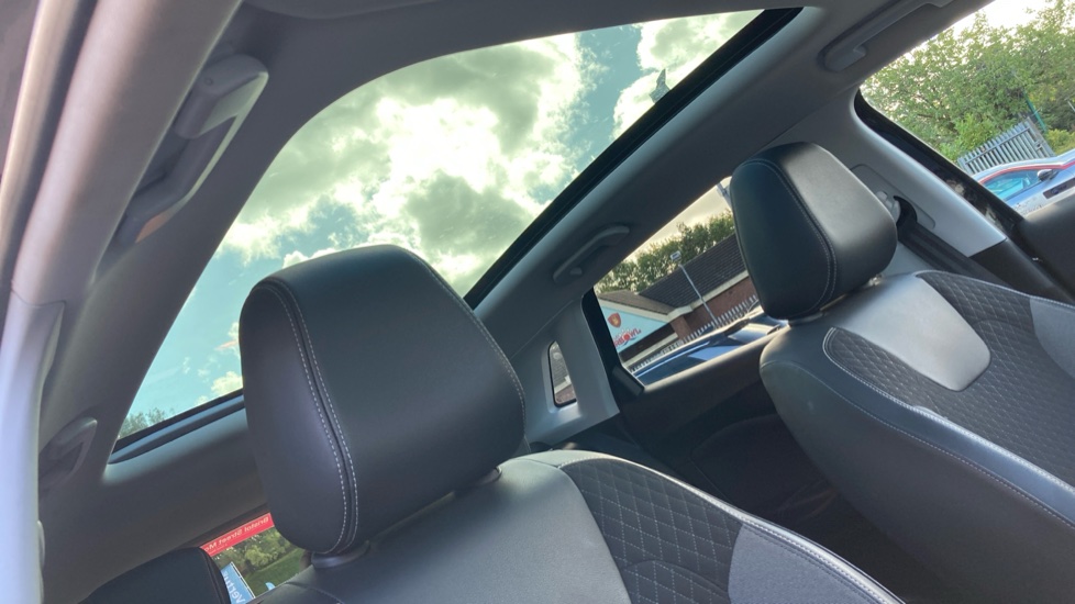 Vauxhall Grandland X 1.2 Turbo Sport Nav 5dr Petrol Hatchback - Image 28
