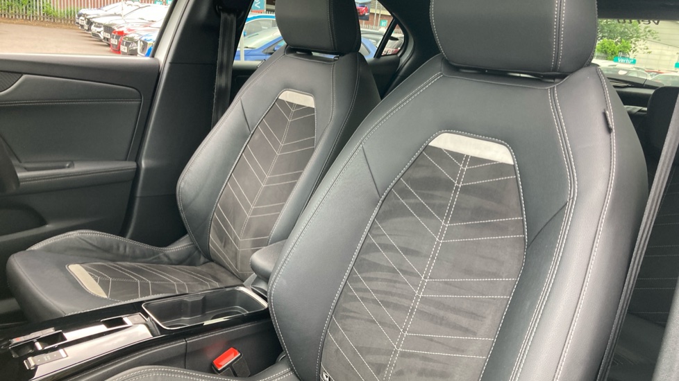 Vauxhall Mokka 100kW Ultimate 50kWh 5dr Auto Electric Hatchback - Image 34