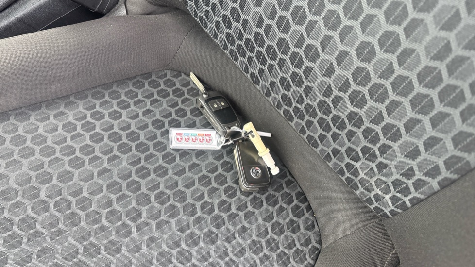 Vauxhall Corsa 1.4 [75] ecoFLEX Sting 3dr Petrol Hatchback - Image 20