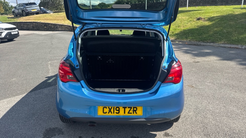 Vauxhall Corsa 1.4 Griffin 5dr Petrol Hatchback - Image 4