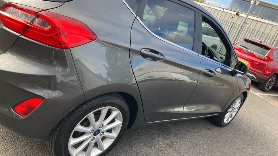 Ford Fiesta 1.0 EcoBoost Titanium 5dr Petrol Hatchback - Image 22