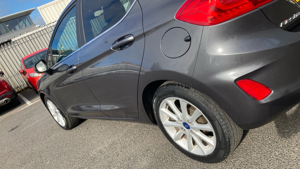 Ford Fiesta 1.0 EcoBoost Titanium 5dr Petrol Hatchback - Image 26