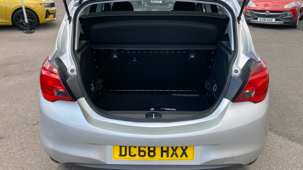 Vauxhall Corsa 1.4 [75] Griffin 5dr Petrol Hatchback - Image 4