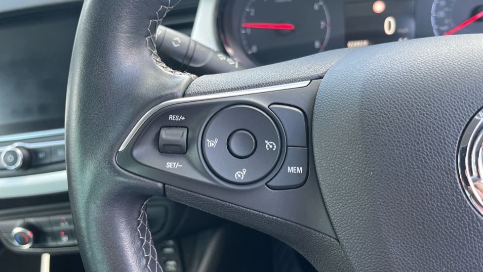 Vauxhall Crossland X 1.2T [110] SRi Nav 5dr [6 Spd] [S/S] Petrol Hatchback - Image 19