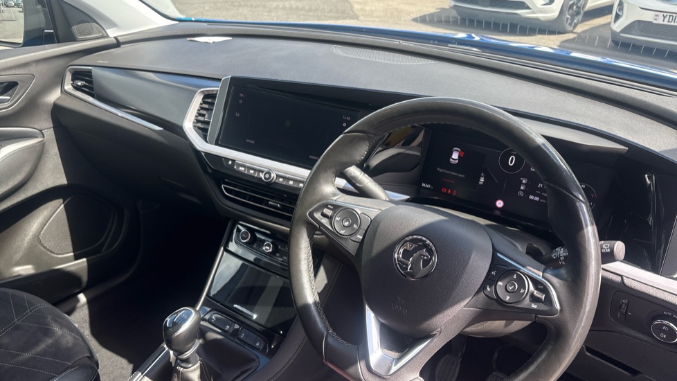 Vauxhall Grandland 1.2 Turbo Ultimate 5dr Petrol Hatchback - Image 11