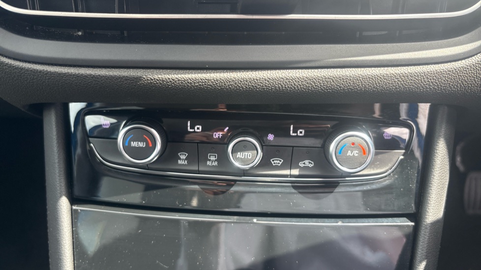 Vauxhall Grandland 1.2 Turbo Ultimate 5dr Petrol Hatchback - Image 29