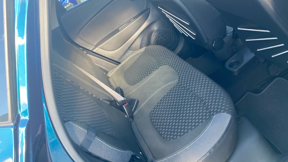 Renault Captur 1.5 dCi 110 Dynamique S Nav 5dr Diesel Hatchback - Image 16