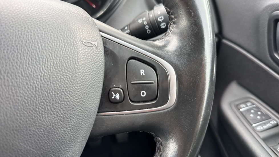 Renault Captur 1.5 dCi 110 Dynamique S Nav 5dr Diesel Hatchback - Image 33