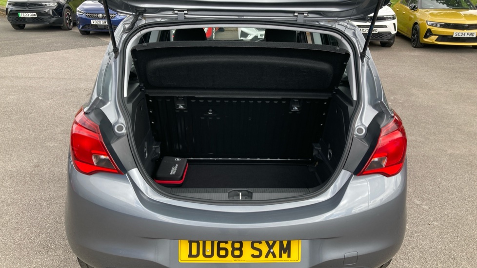 Vauxhall Corsa 1.4 [75] SRi Nav 5dr Petrol Hatchback - Image 4
