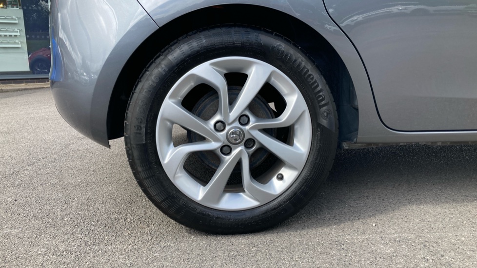 Vauxhall Corsa 1.4 [75] SRi Nav 5dr Petrol Hatchback - Image 27