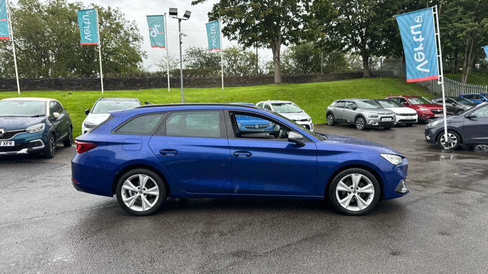 SEAT Leon 1.5 TSI EVO FR 5dr Petrol Estate - Image 5