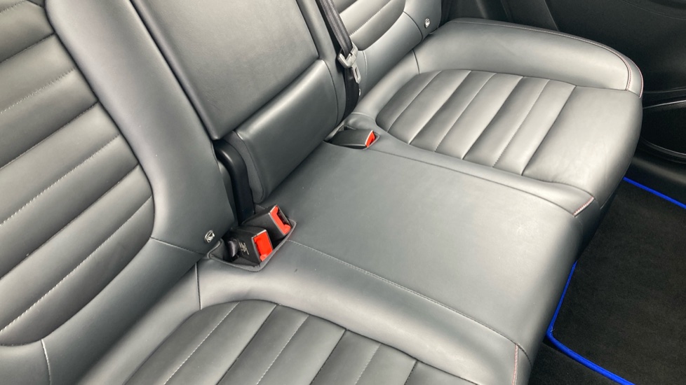 MG HS 1.5 T-GDI Exclusive 5dr DCT Petrol Hatchback - Image 17