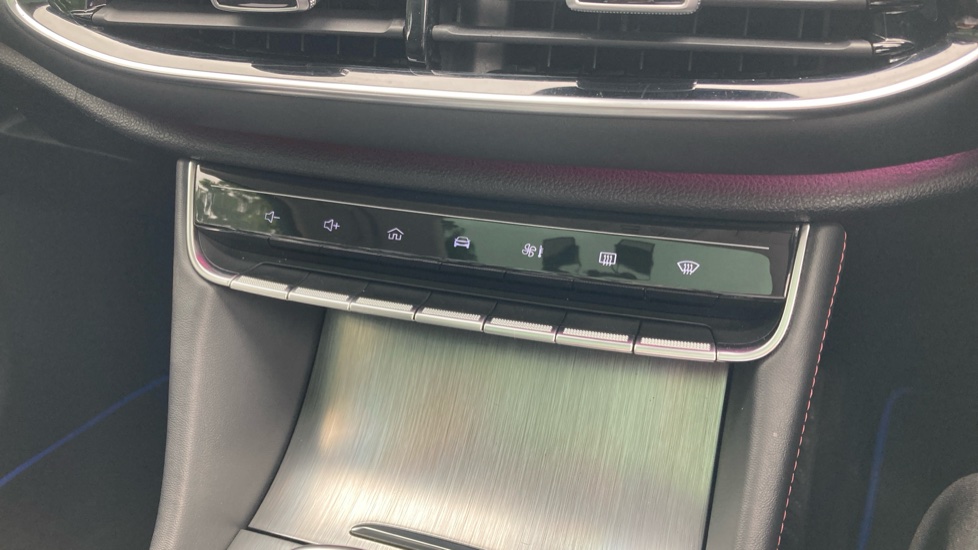 MG HS 1.5 T-GDI Exclusive 5dr DCT Petrol Hatchback - Image 23