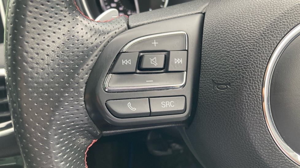 MG HS 1.5 T-GDI Exclusive 5dr DCT Petrol Hatchback - Image 25