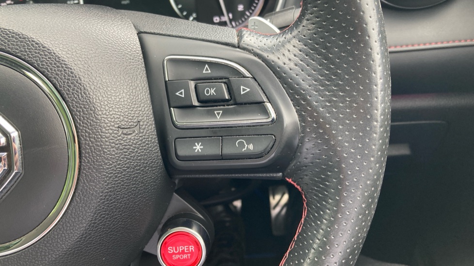 MG HS 1.5 T-GDI Exclusive 5dr DCT Petrol Hatchback - Image 26