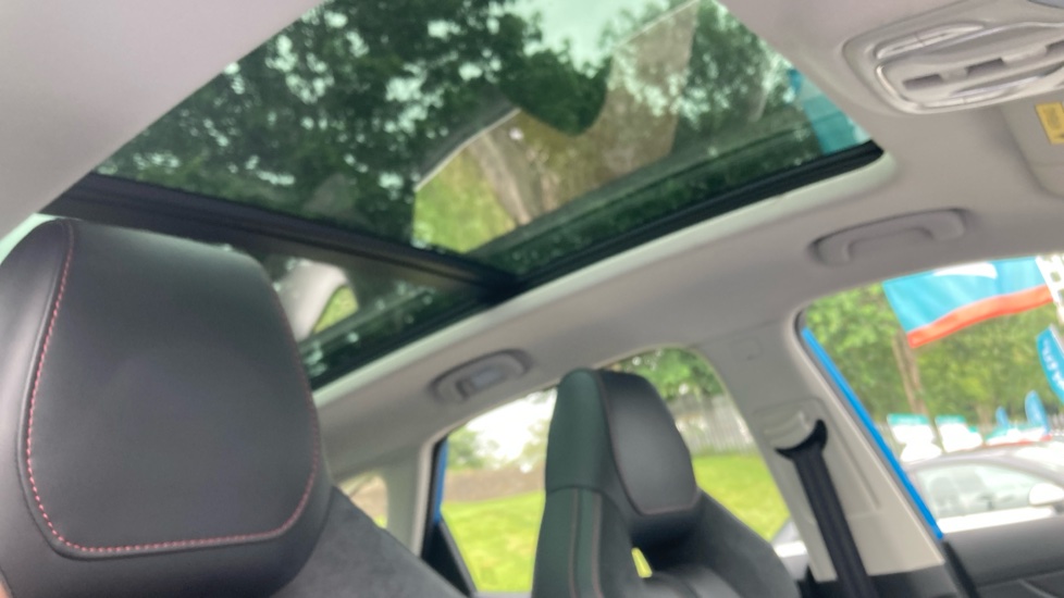 MG HS 1.5 T-GDI Exclusive 5dr DCT Petrol Hatchback - Image 31