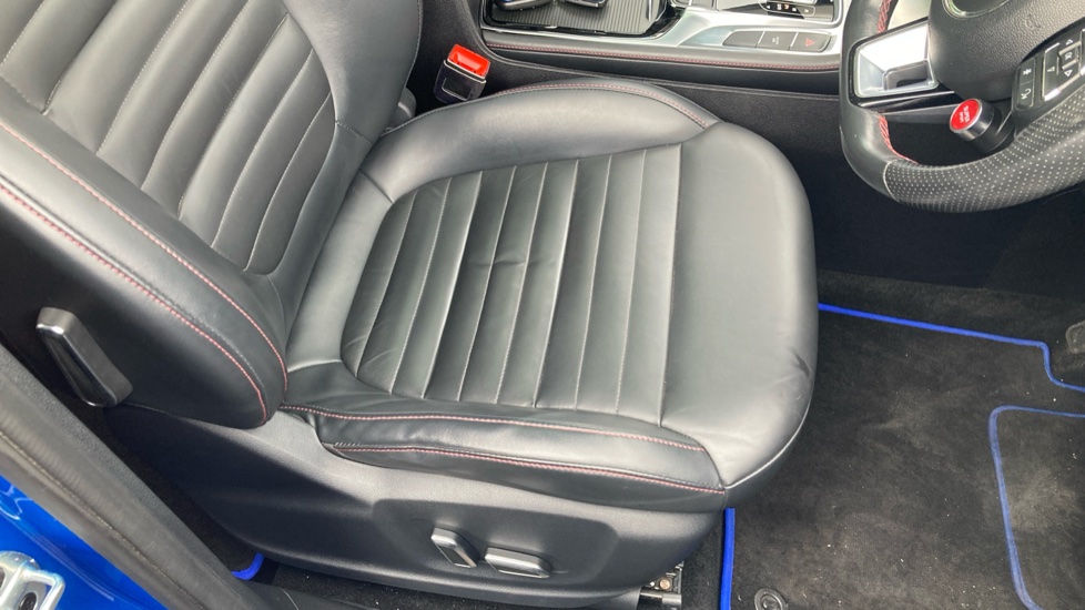 MG HS 1.5 T-GDI Exclusive 5dr DCT Petrol Hatchback - Image 32
