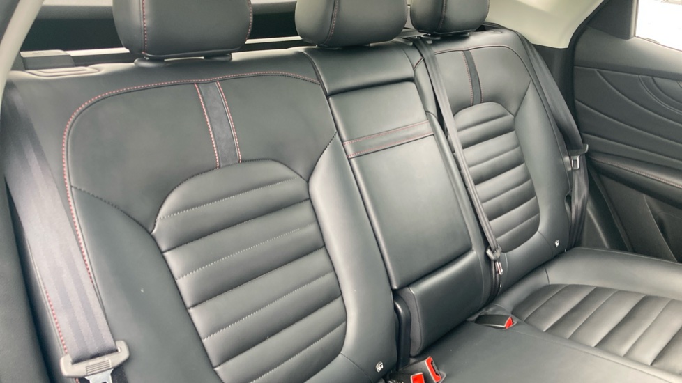 MG HS 1.5 T-GDI Exclusive 5dr DCT Petrol Hatchback - Image 38