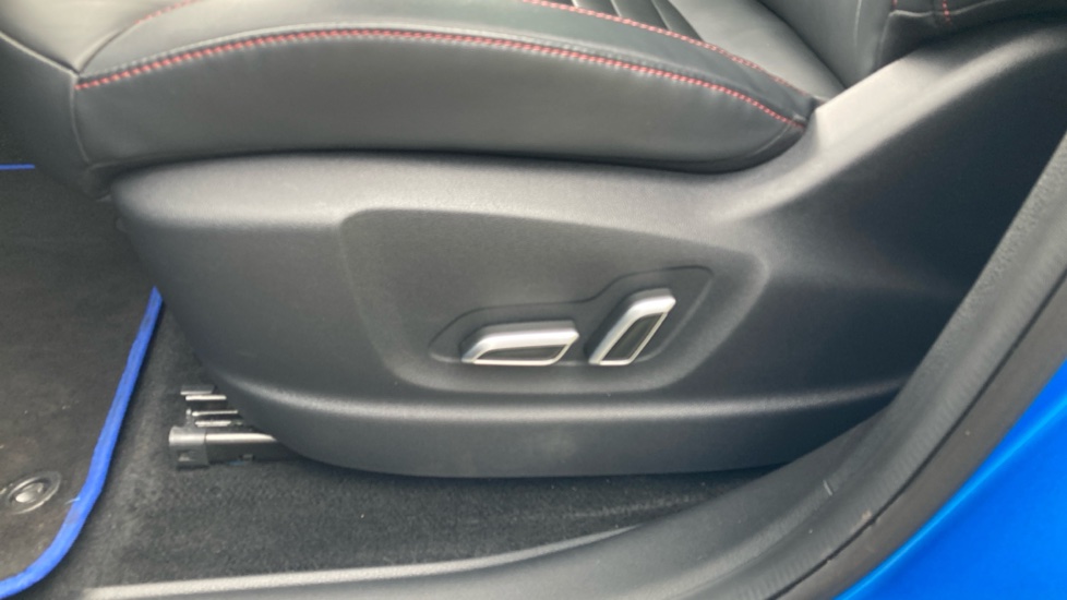 MG HS 1.5 T-GDI Exclusive 5dr DCT Petrol Hatchback - Image 40