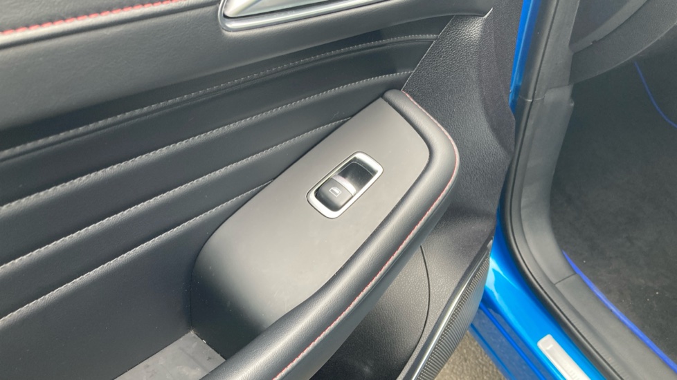 MG HS 1.5 T-GDI Exclusive 5dr DCT Petrol Hatchback - Image 42