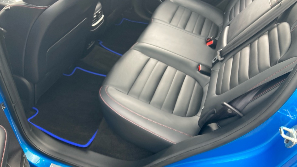 MG HS 1.5 T-GDI Exclusive 5dr DCT Petrol Hatchback - Image 44
