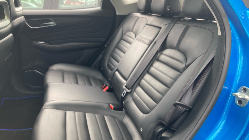 MG HS 1.5 T-GDI Exclusive 5dr DCT Petrol Hatchback - Image 45