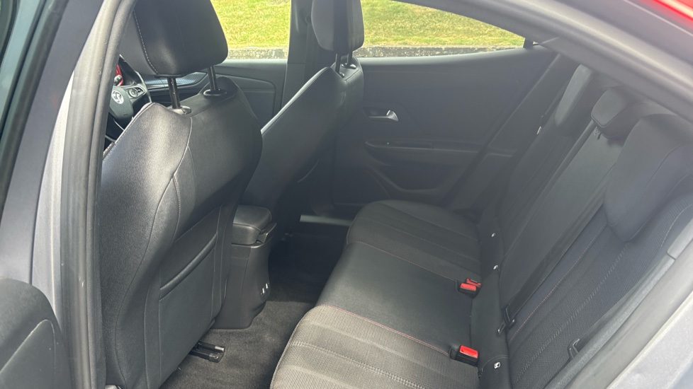 Vauxhall Mokka 100kW GS 50kWh 5dr Auto Electric Hatchback - Image 16