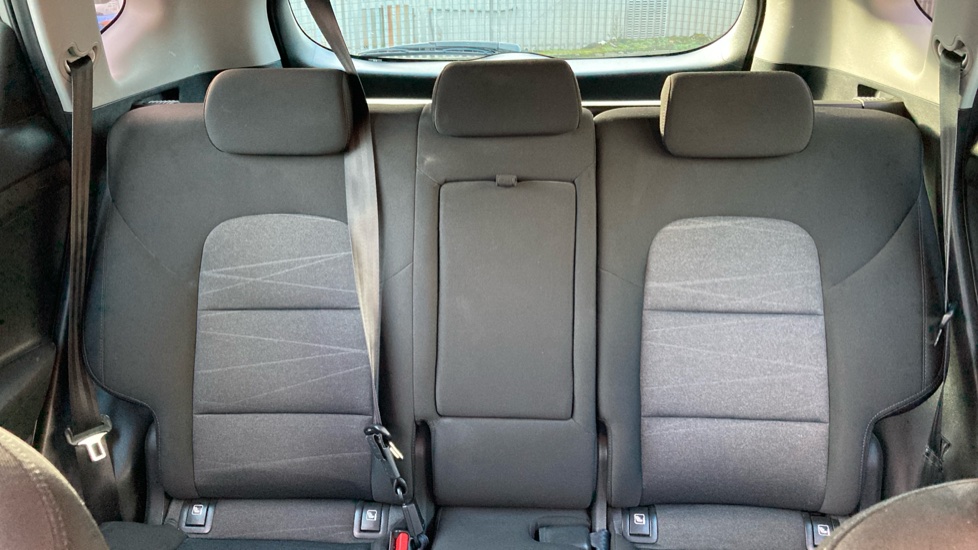 Hyundai TUCSON 1.6 GDi SE Nav 5dr 2WD Petrol Estate - Image 15