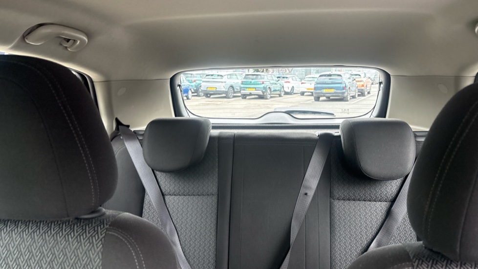 Vauxhall Mokka X 1.6i Active 5dr Petrol Hatchback - Image 15