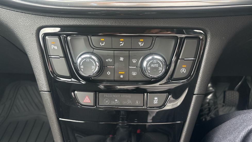 Vauxhall Mokka X 1.6i Active 5dr Petrol Hatchback - Image 26