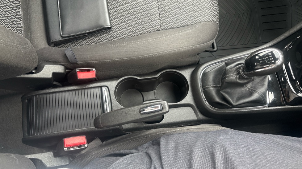 Vauxhall Mokka X 1.6i Active 5dr Petrol Hatchback - Image 28