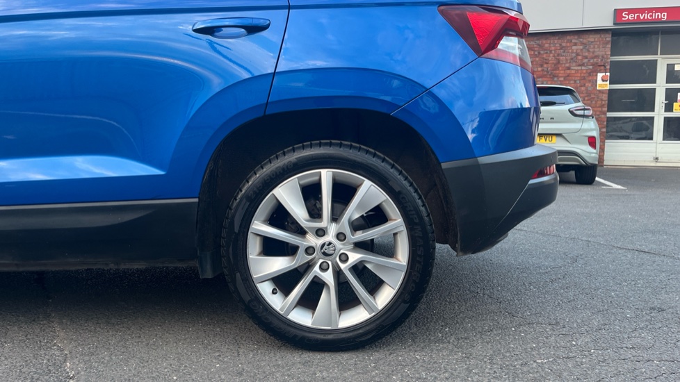 Skoda Karoq 1.5 TSI SE L 5dr Petrol Estate - Image 7