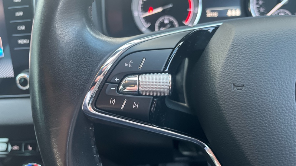 Skoda Karoq 1.5 TSI SE L 5dr Petrol Estate - Image 19