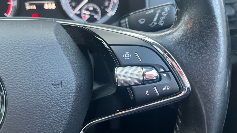 Skoda Karoq 1.5 TSI SE L 5dr Petrol Estate - Image 23