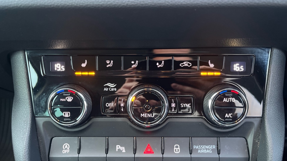 Skoda Karoq 1.5 TSI SE L 5dr Petrol Estate - Image 30