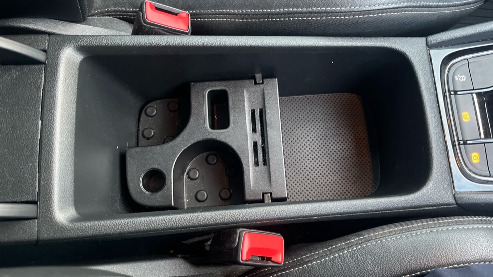 Skoda Karoq 1.5 TSI SE L 5dr Petrol Estate - Image 35
